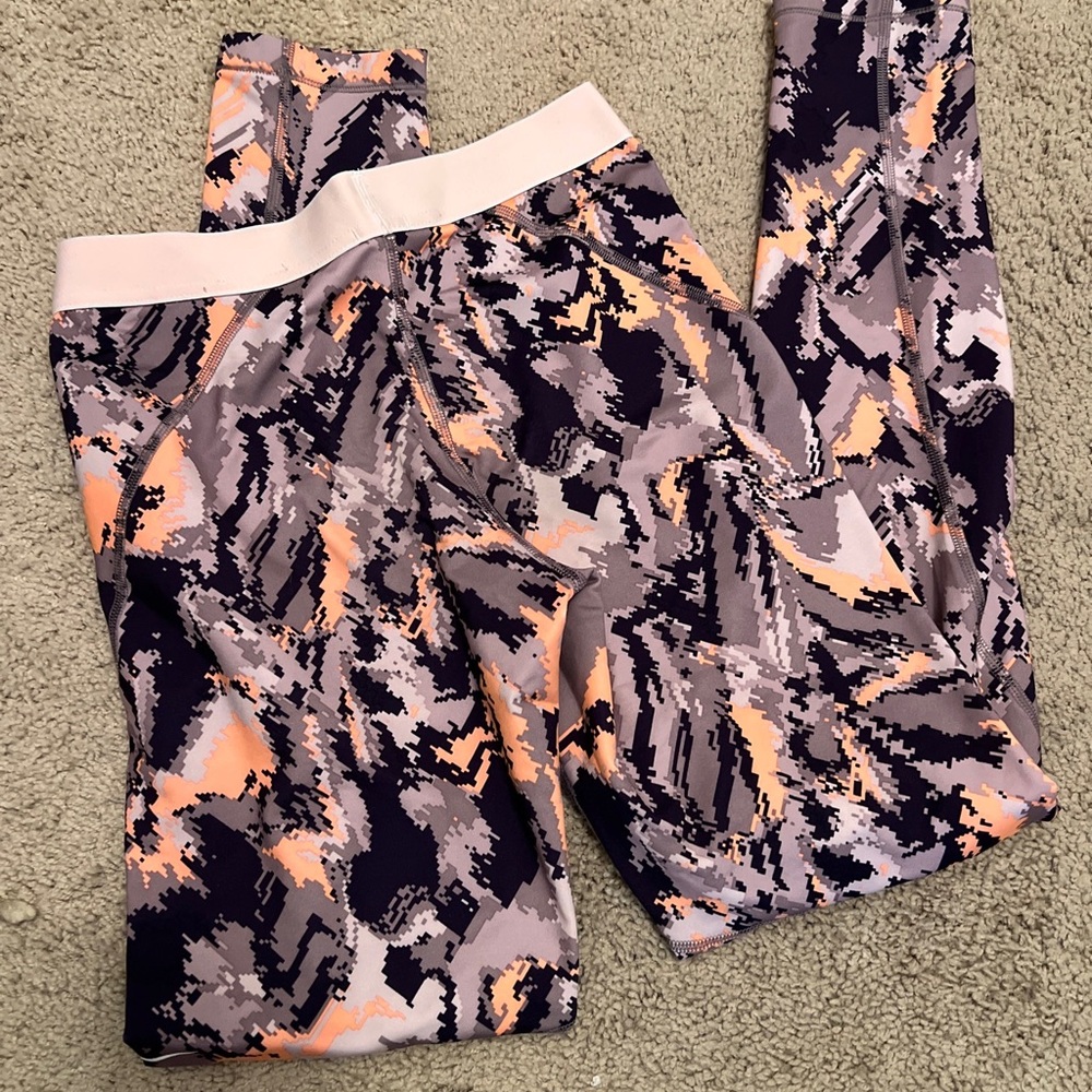 Nike Pro Hyperwarm Tight Leggings Camo Training XL Orange Purple Girls